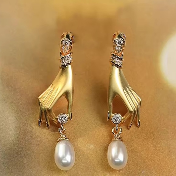Victorian Golden Hand Baroque Pearl Drop Earrings - Picture 2 of 7